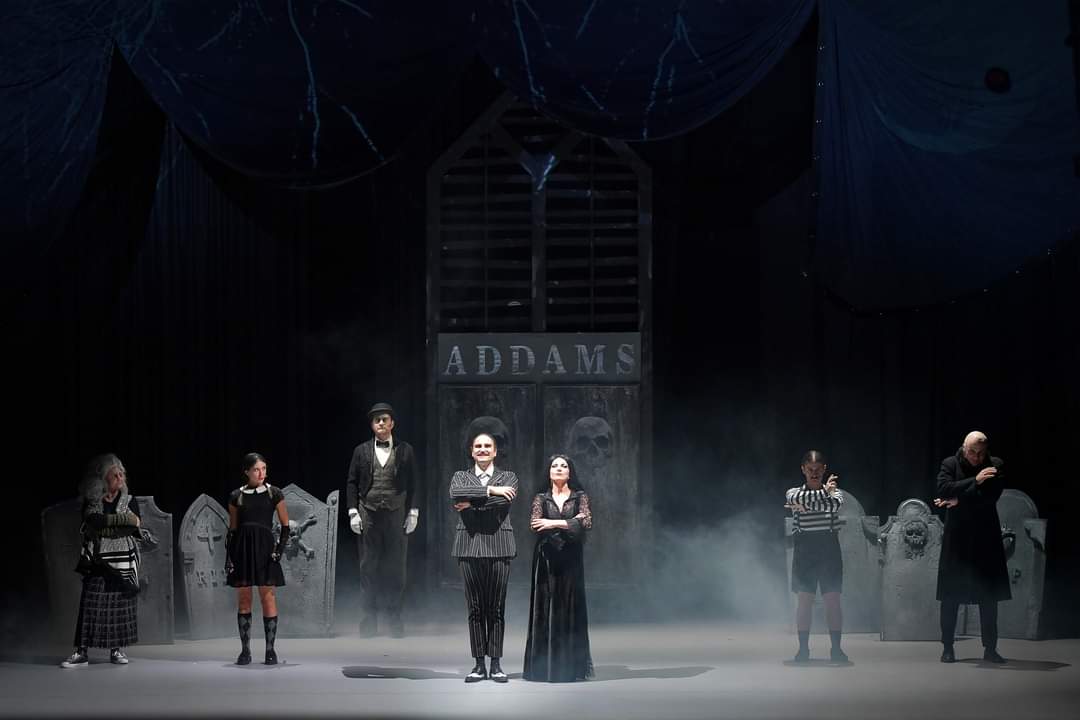 La Famiglia Addams a Cesenatico per una domenica da brivido