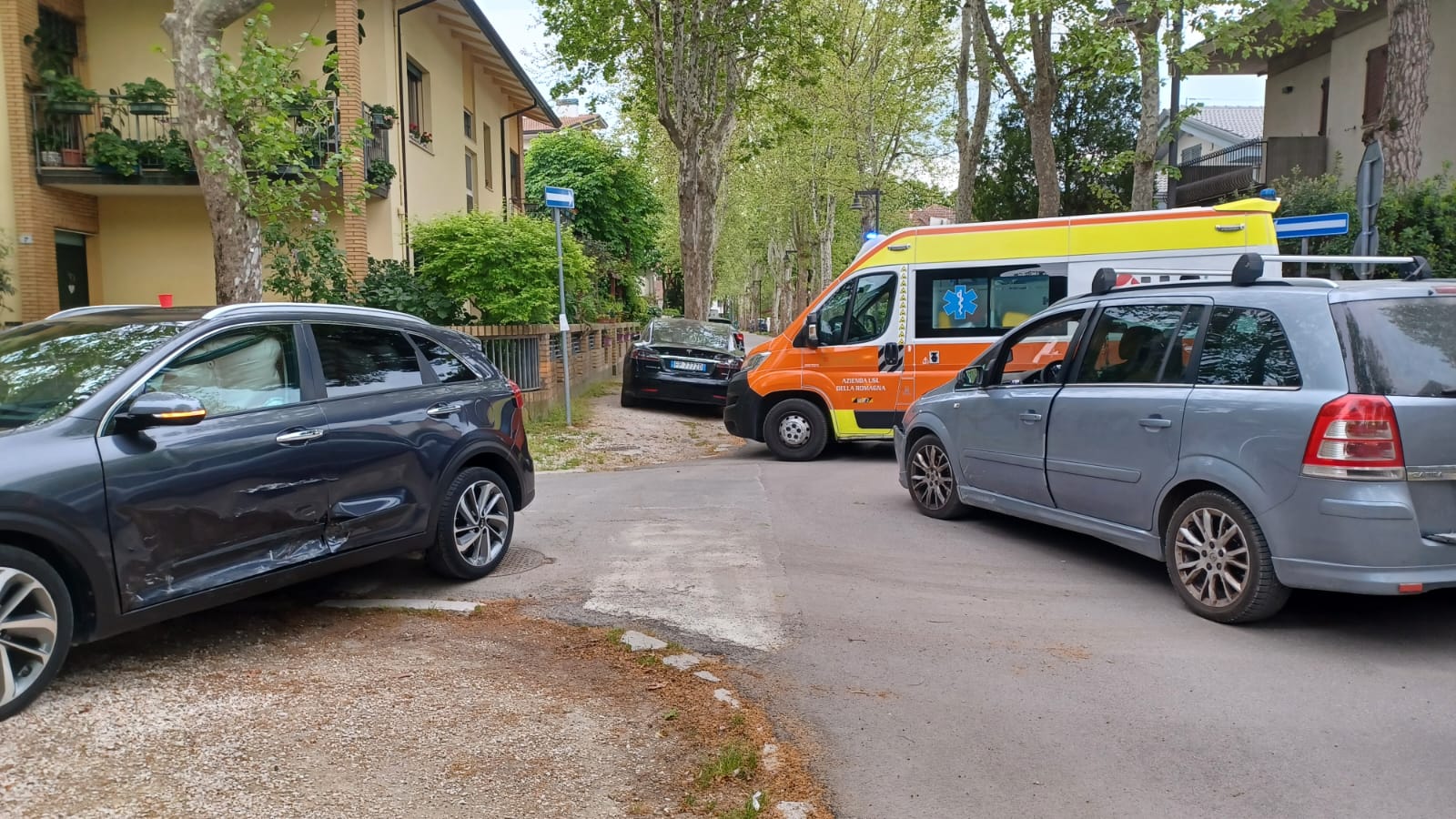 Paura per un incidente stradale: in auto c’era una bimba di pochi mesi