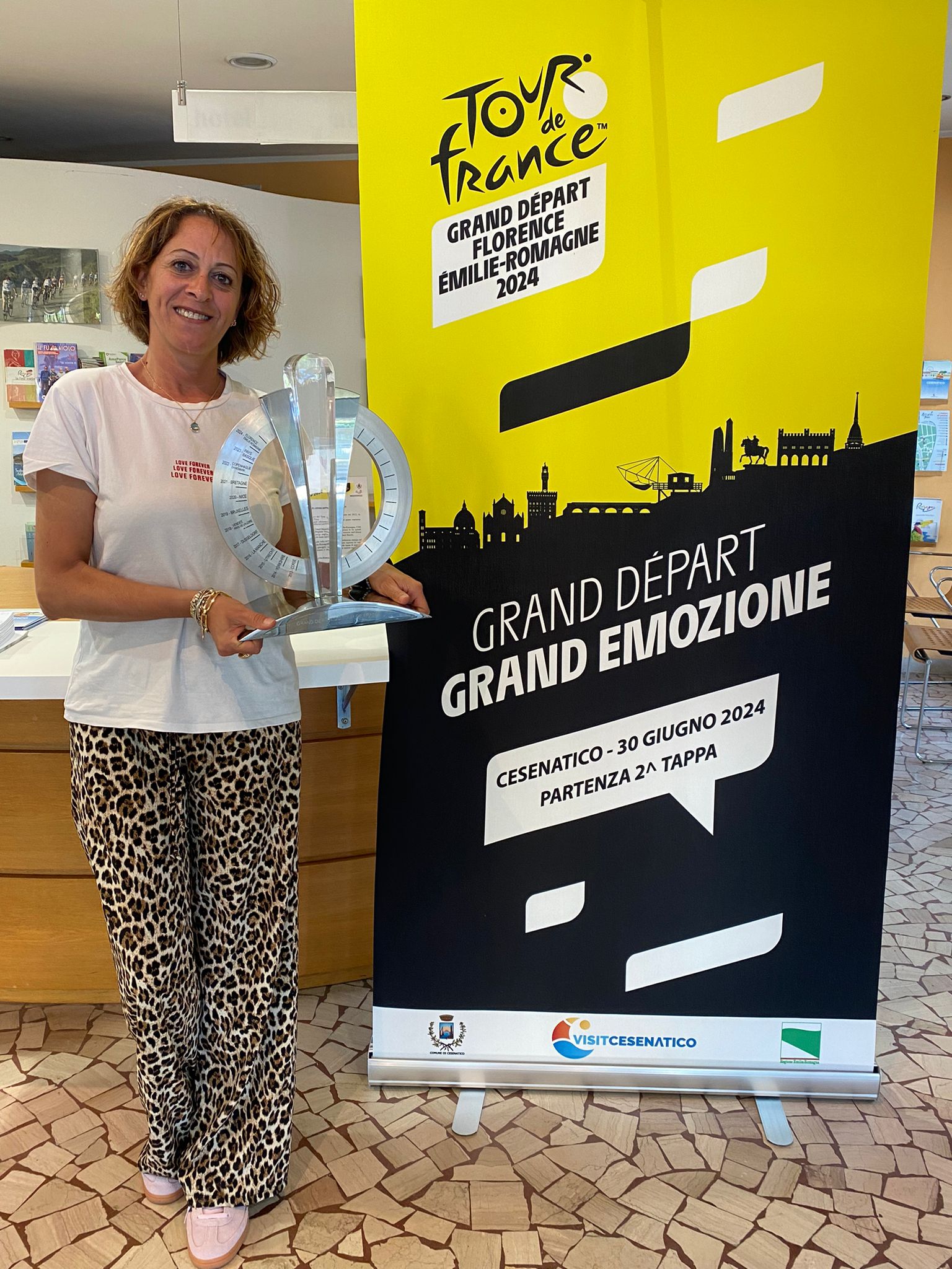 A Cesenatico arriva il trofeo del Tour de France