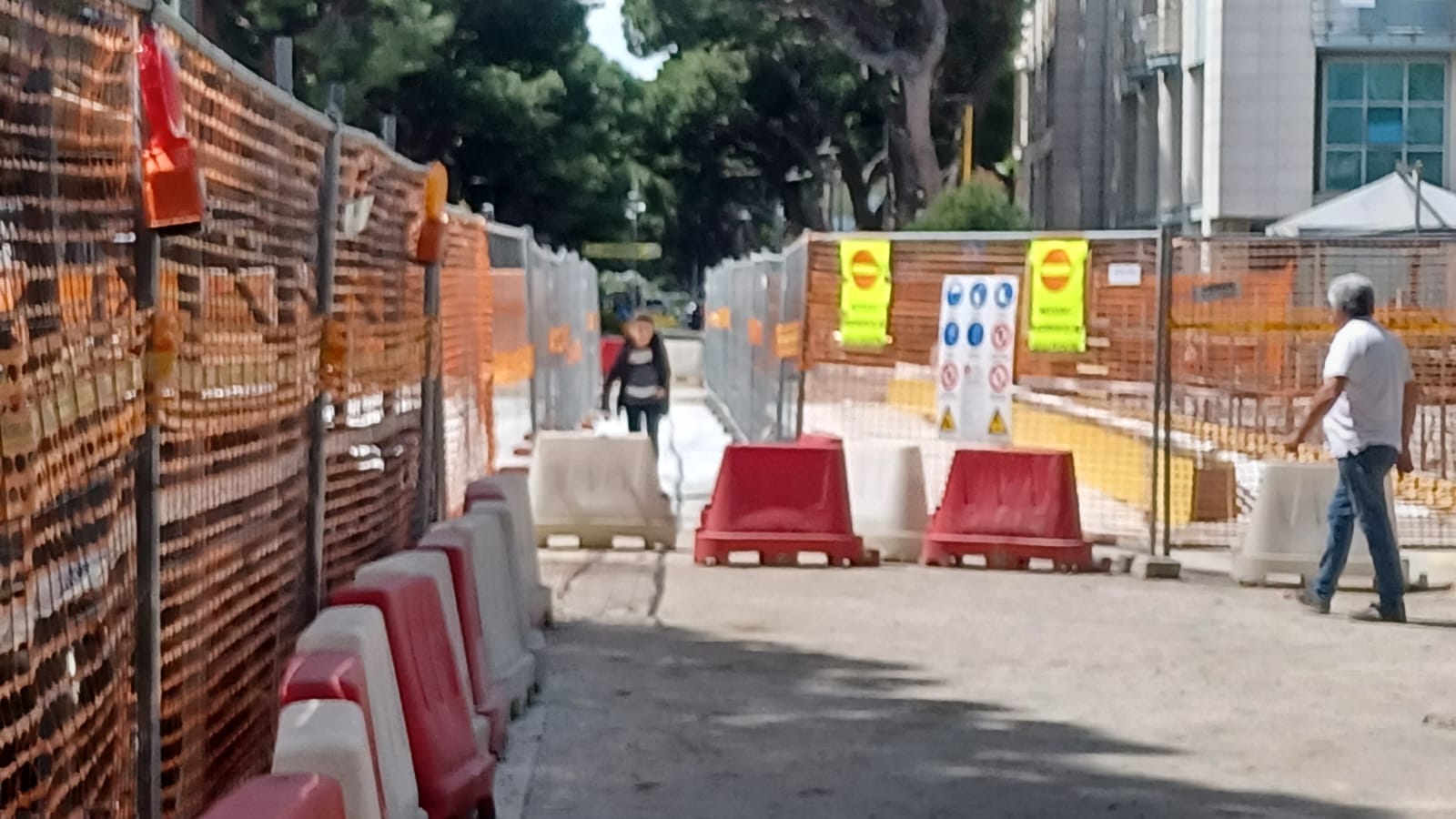 Ponte di Viale Roma, già aperto il varco per pedoni e ciclisti
