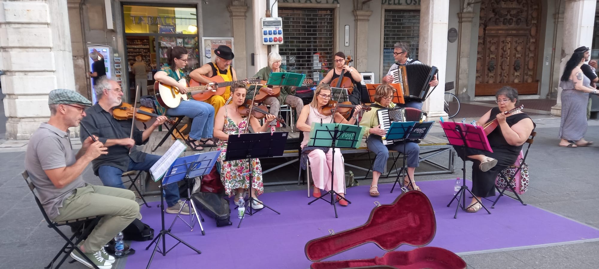 Al Circolo Arci di Borella torna la musica irlandese con il gruppo “Pinch of US”