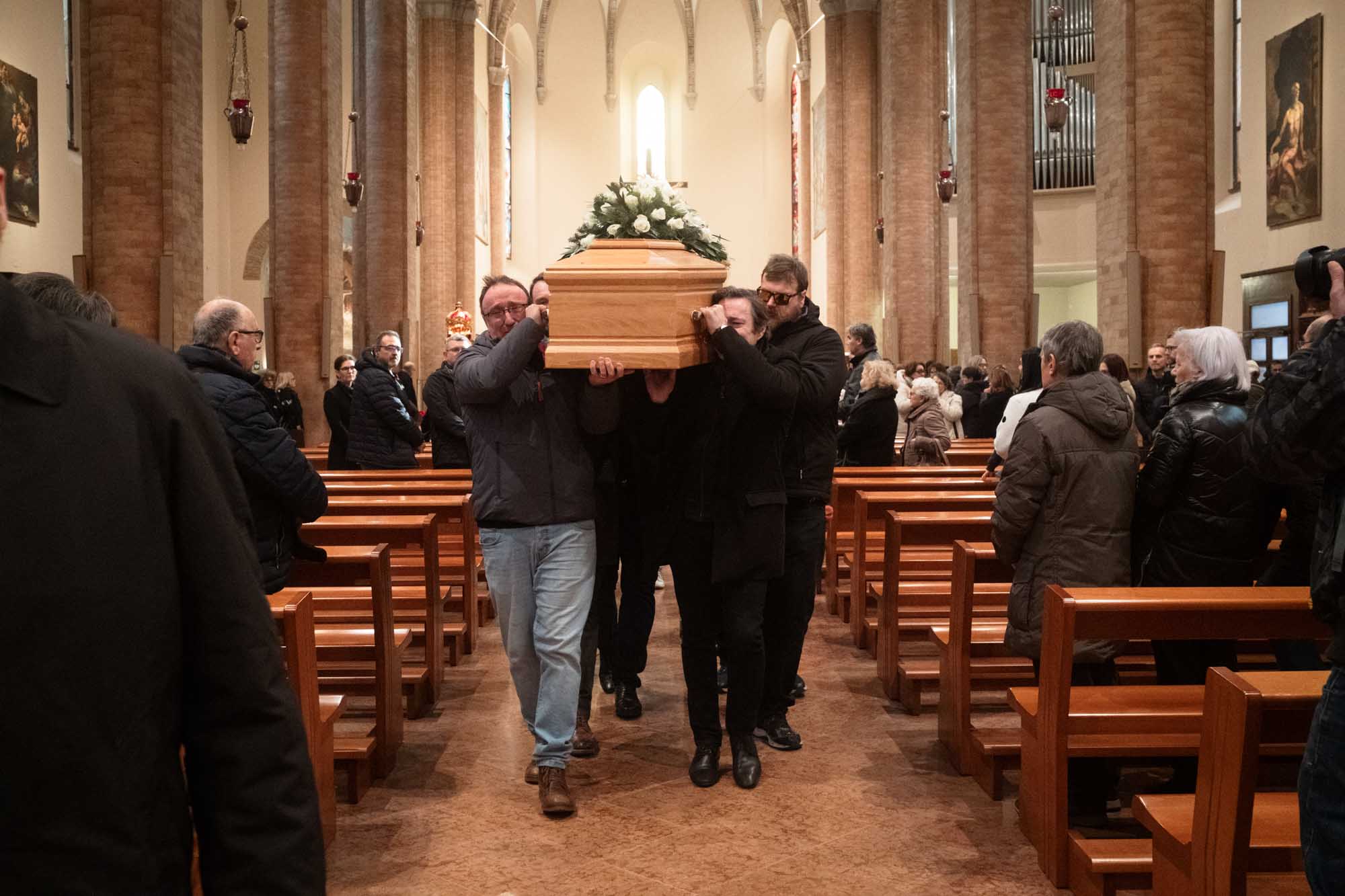 L’ultimo saluto a Don Agostino