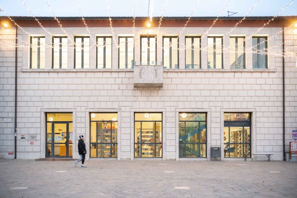 biblioteca comunale