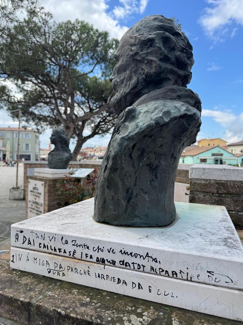 scritte vandalismo garibaldi