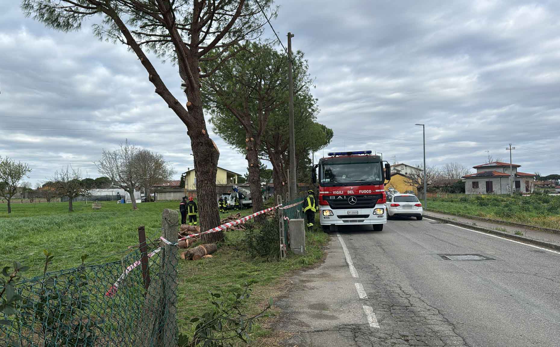 incidente lavoro vigili fuoco pini