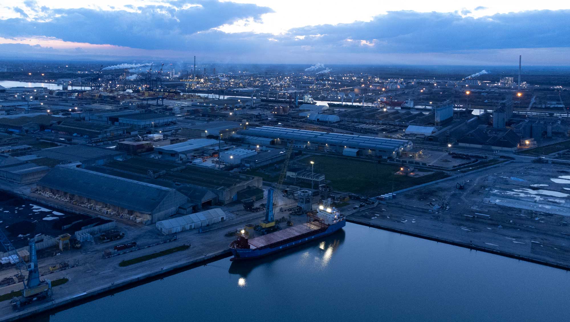 Carico diretto a Israele bloccato in porto a Ravenna