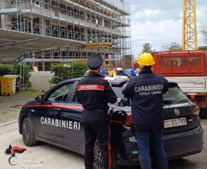 carabinieri lavoro edile