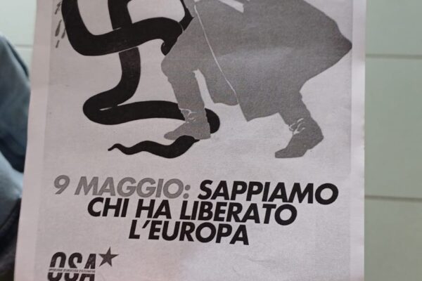 Manifestanti//liceo Ferrari