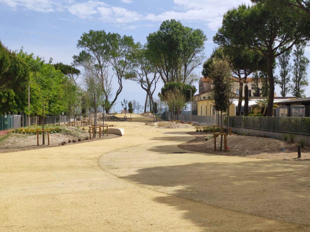 waterfront ponente lungomare ponente
