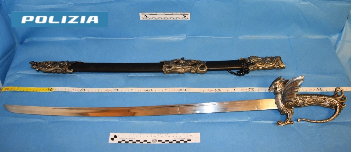 sciabole, spada polizia
