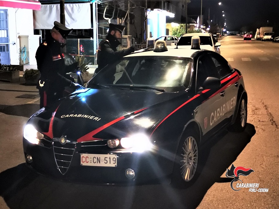 Carabinieri, un arresto e due denunce