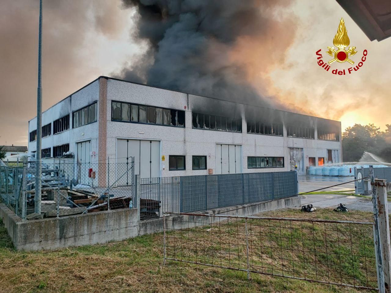 vigili del fuoco mercato saraceno