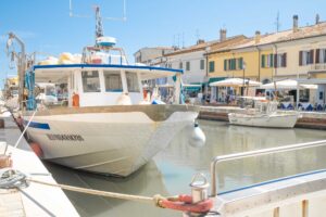 cesenatico estate porto canale