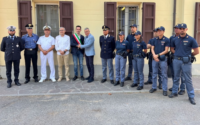 apertura posto di polizia 2025