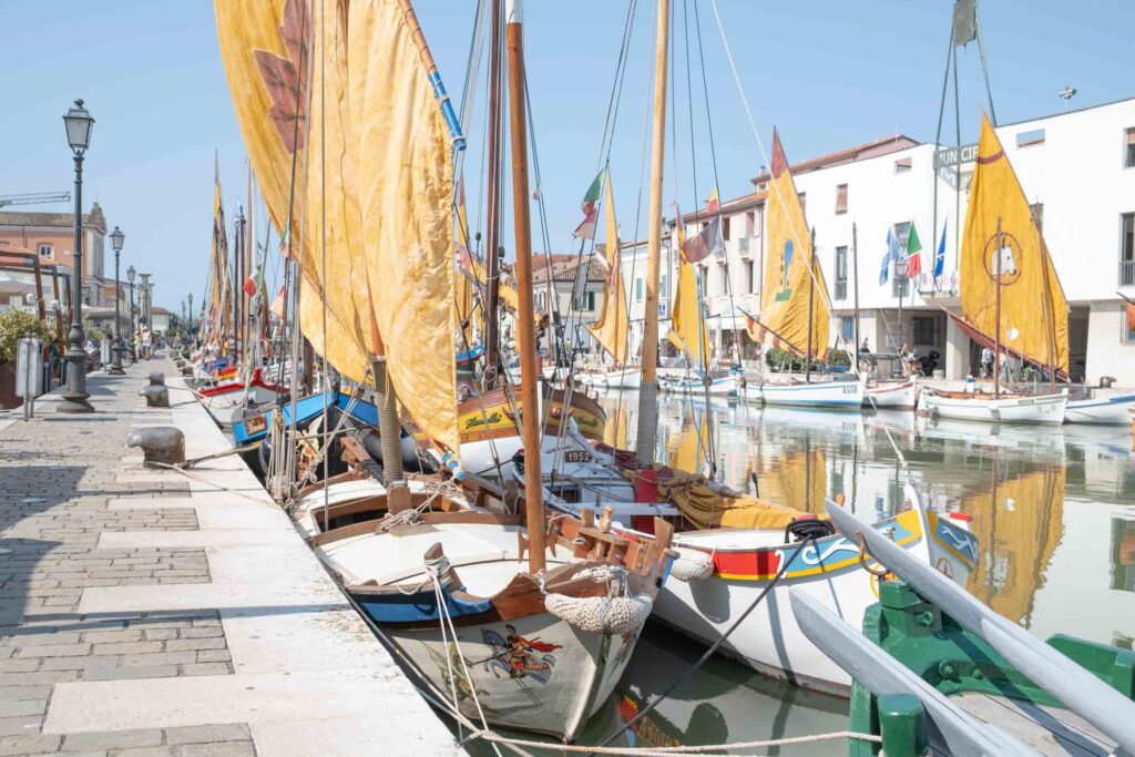 cesenatico porto canale vele al terzo