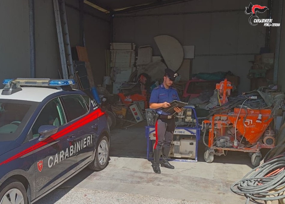 carabinieri merce rubata