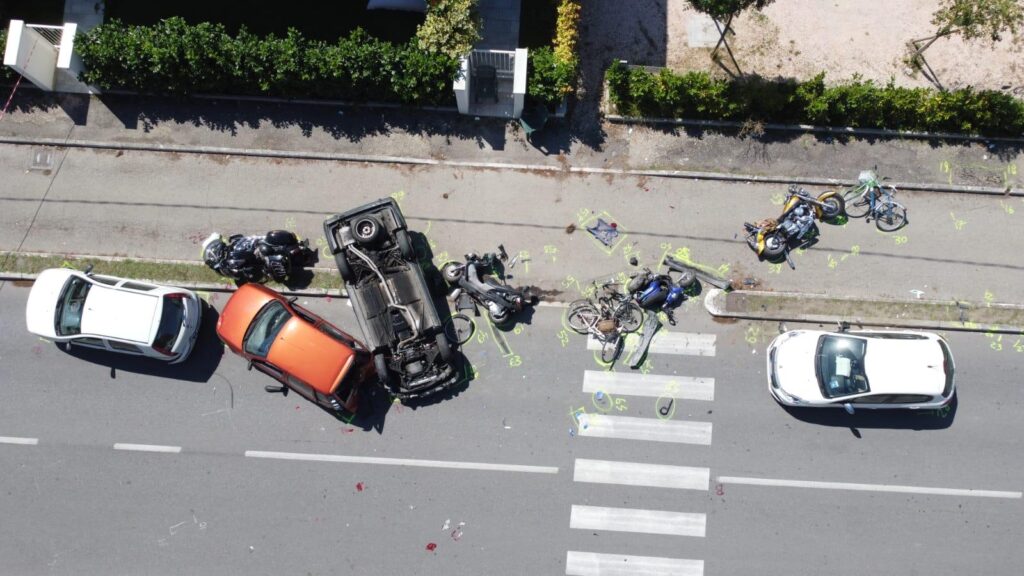 incidente via saffi carambola