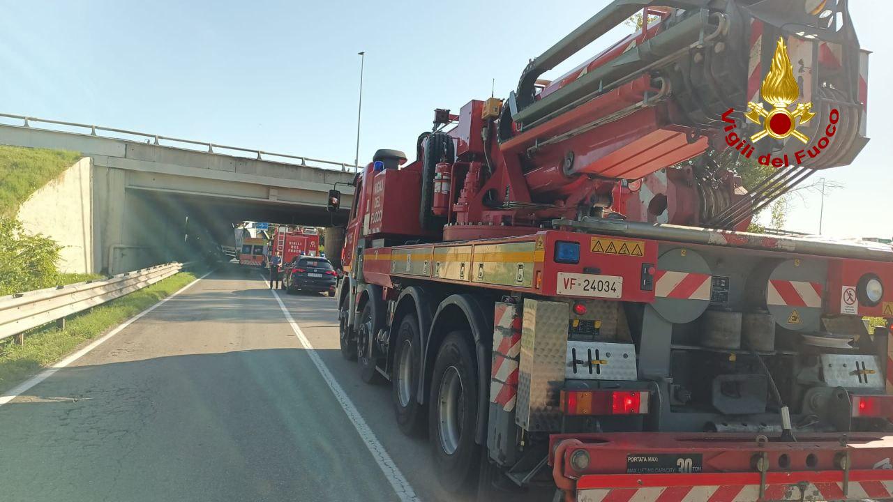 incidente vigili del fuoco forli