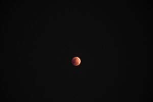 luna rossa