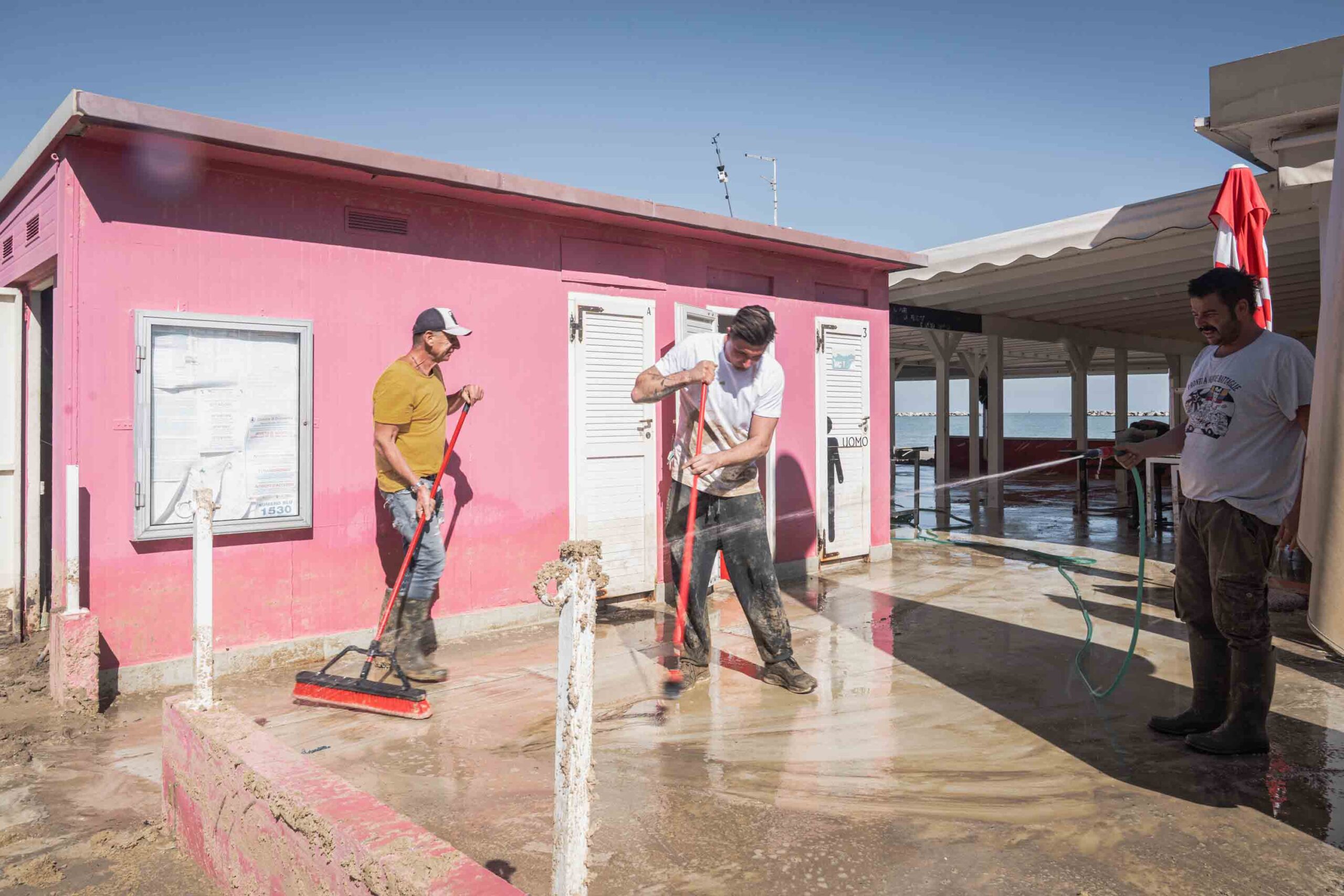 Cesenatico dopo la mareggiata: interventi in corso per il ripristino