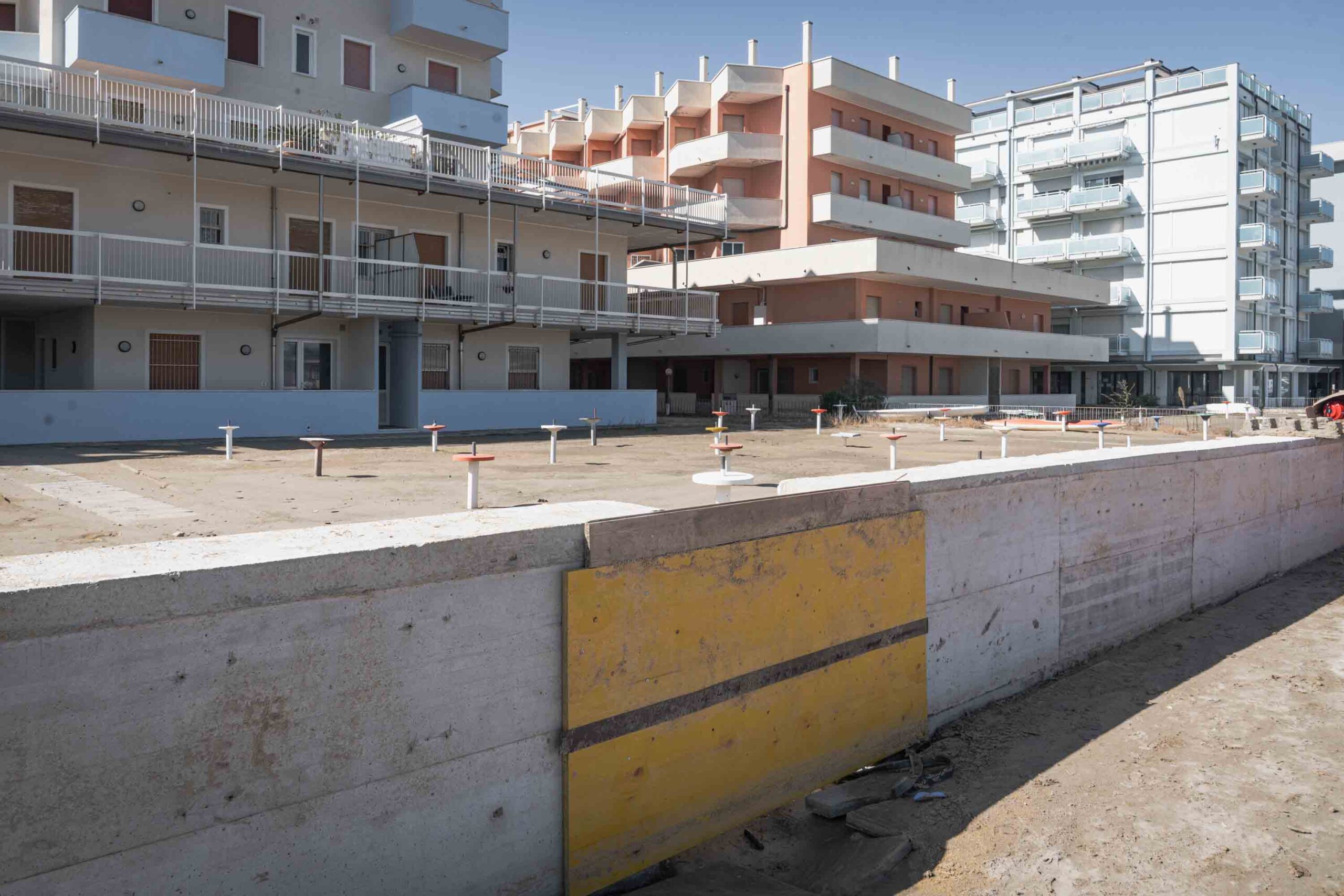 paratie condomini valverde