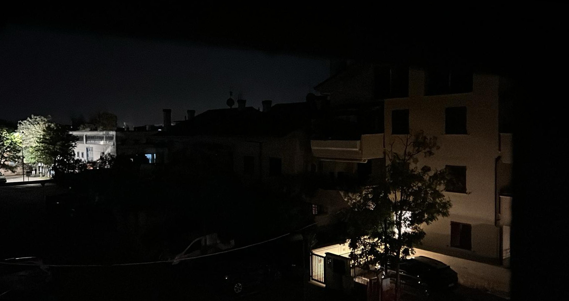 Black out a Ponente. Tecnici al lavoro