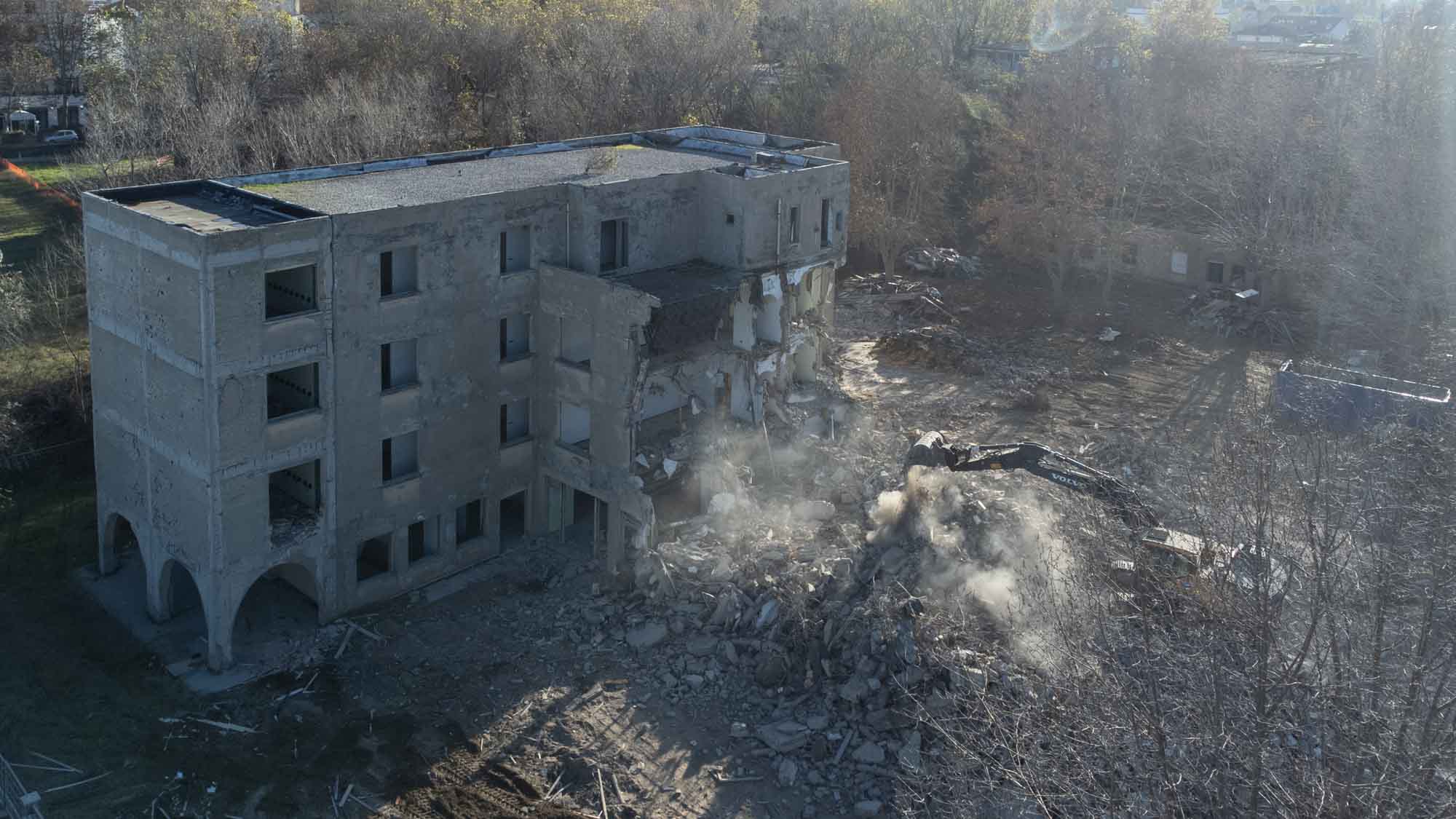 demolizoine colonie ponente