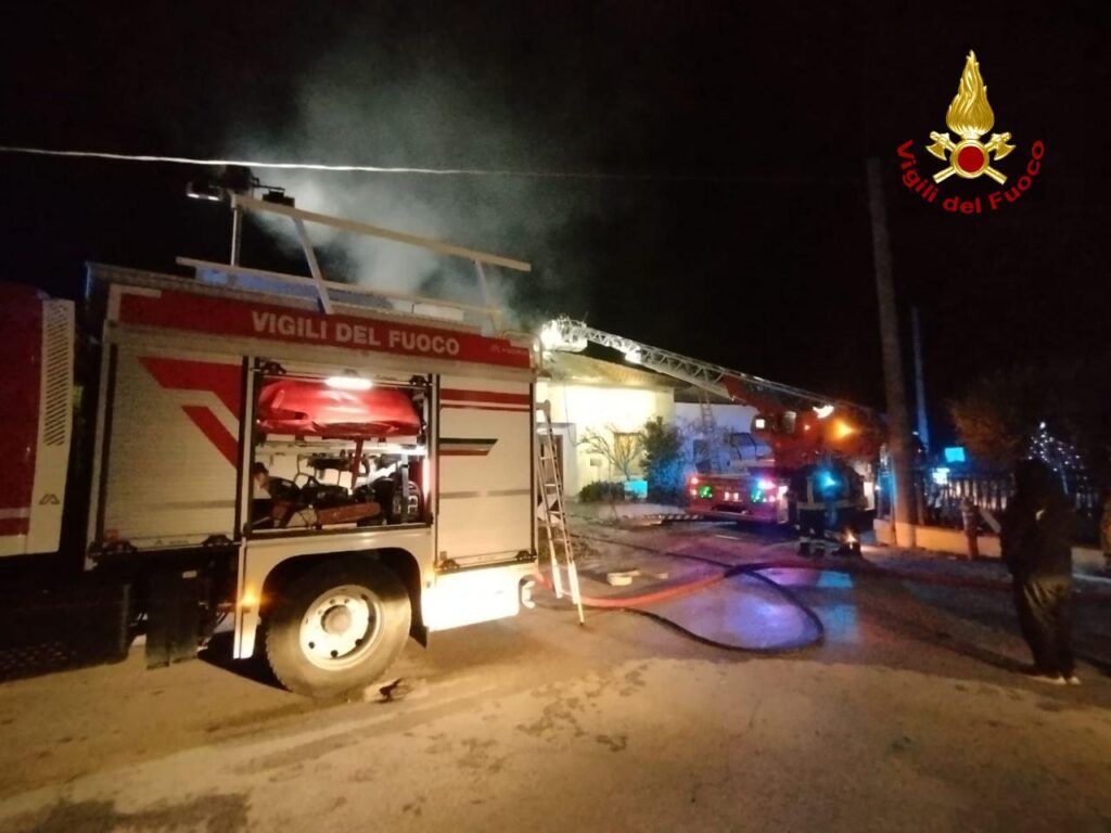 vigili del fuoco sindaco incendio brusadiccia