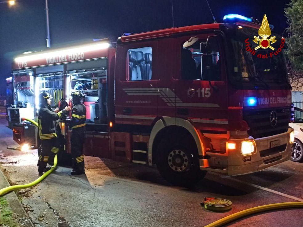 vigili del fuoco incendio forlì
