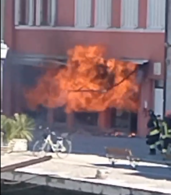 incendio edicola cesenatico