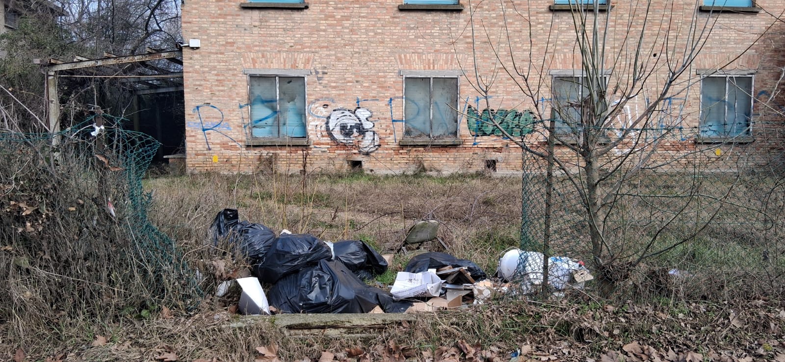 degrado discarica ponente