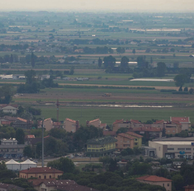 area via mesolino sequestri