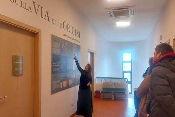 sulla via delle origini mostra