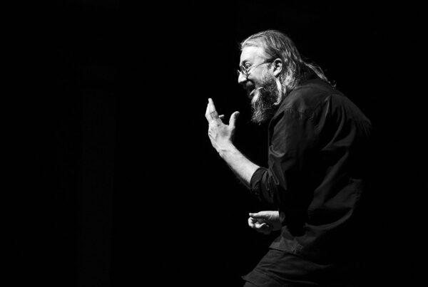 Roberto Mercadini in "animali umani"