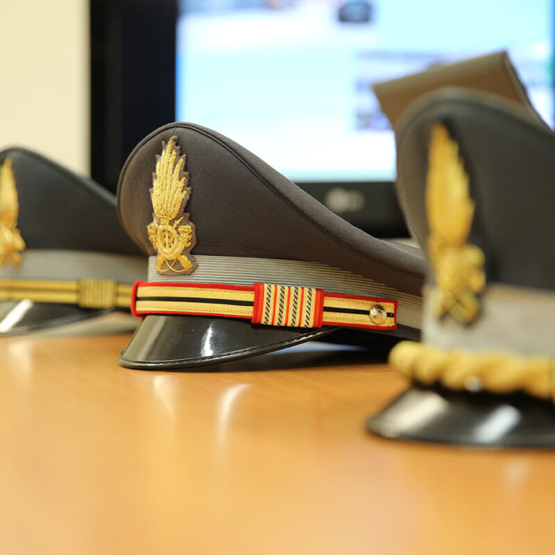 operazione apri e chiudi