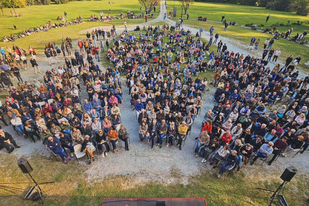 che pace la sera villa torlonia 25 aprile 2025