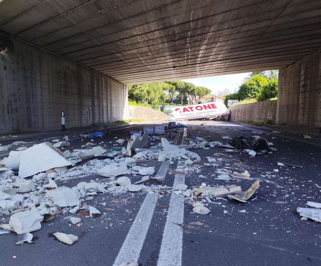 incidente sottopasso viale Trento