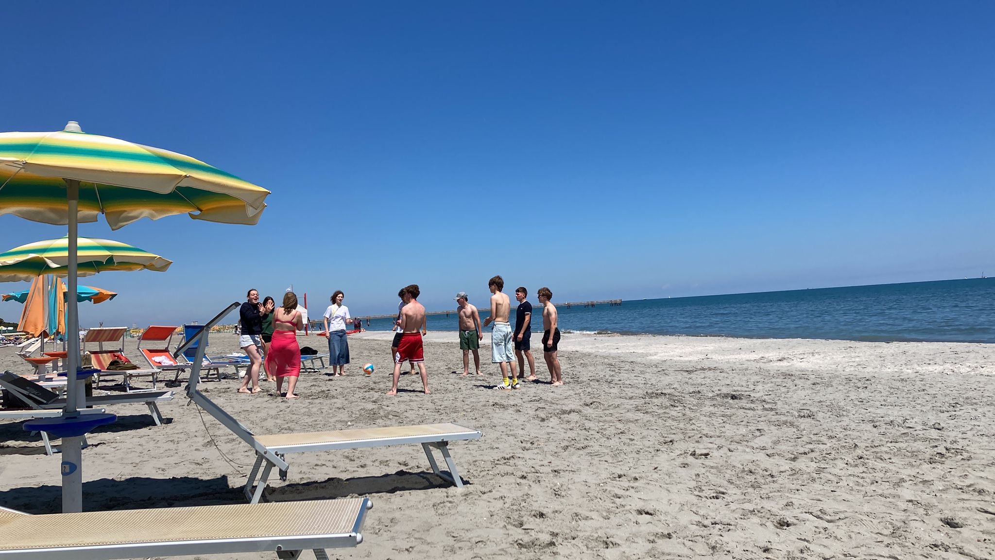 gemellaggio assemblea dei giovani spiaggia