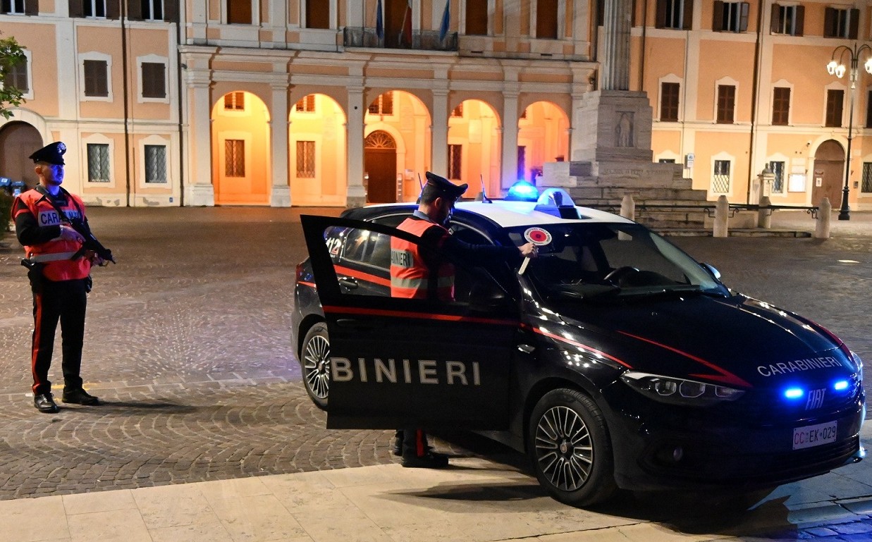 operazione notturna carabinieri