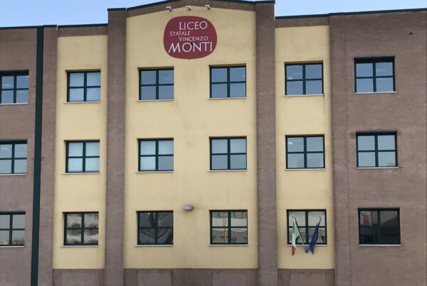 liceo monti italia striscione