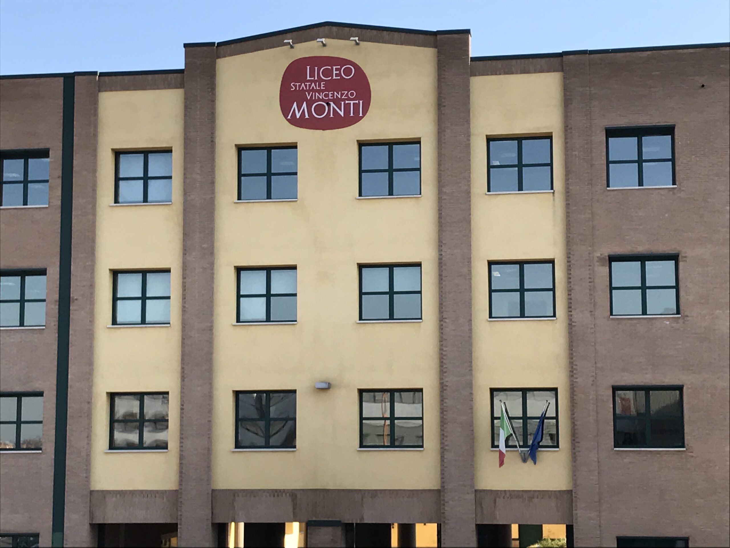liceo monti italia striscione