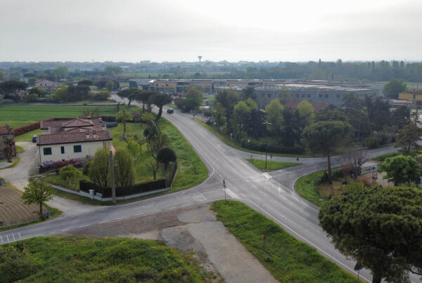 via fiorentina rotonda con drone