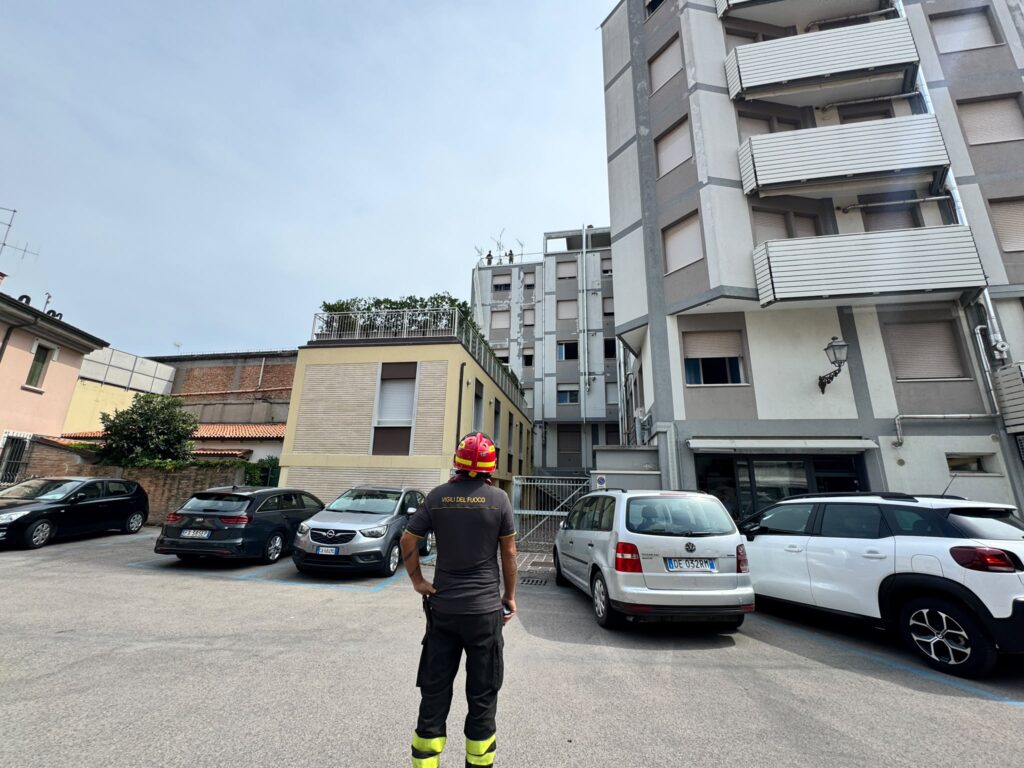 vigili del fuoco vigili del fuoco