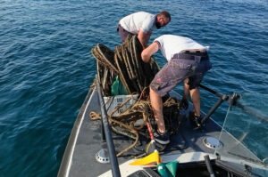 pesca di frodo sequestro nasse
