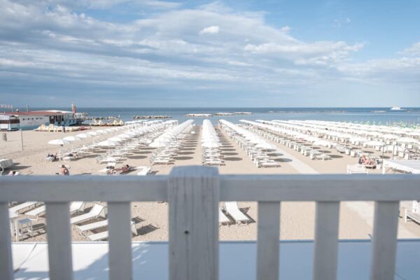 Articolo terrazze lastrico solare stabilimenti balneari Cesenatico