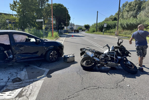 incidente via montiano auto moto