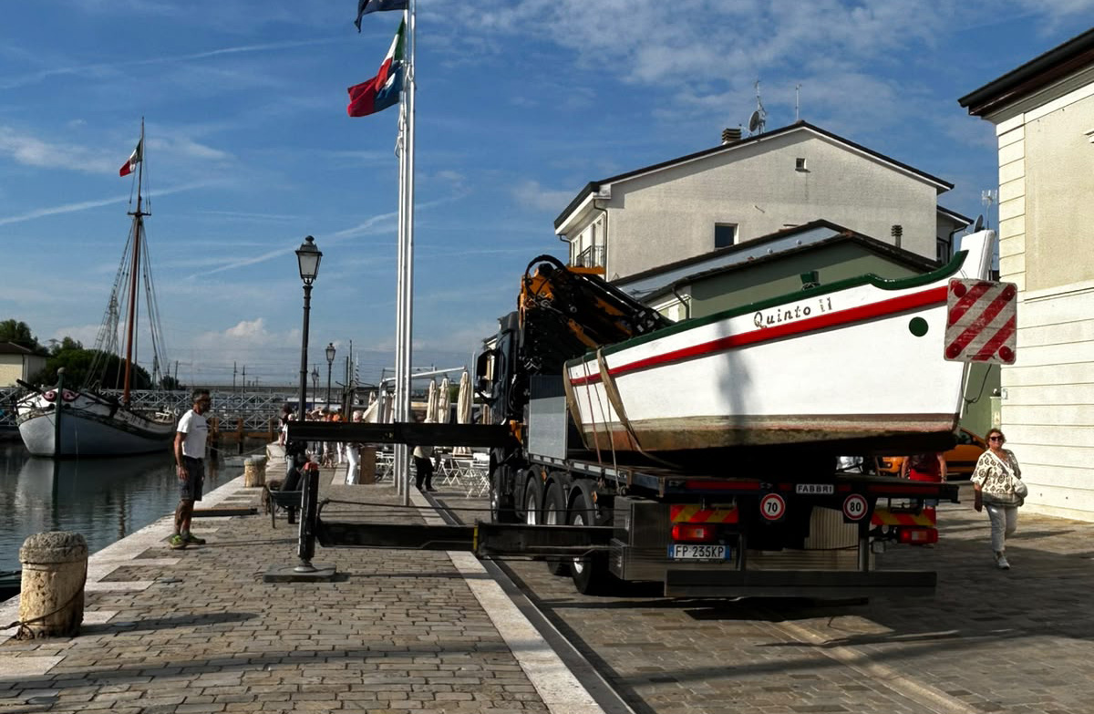 battana quinto messa in acqua