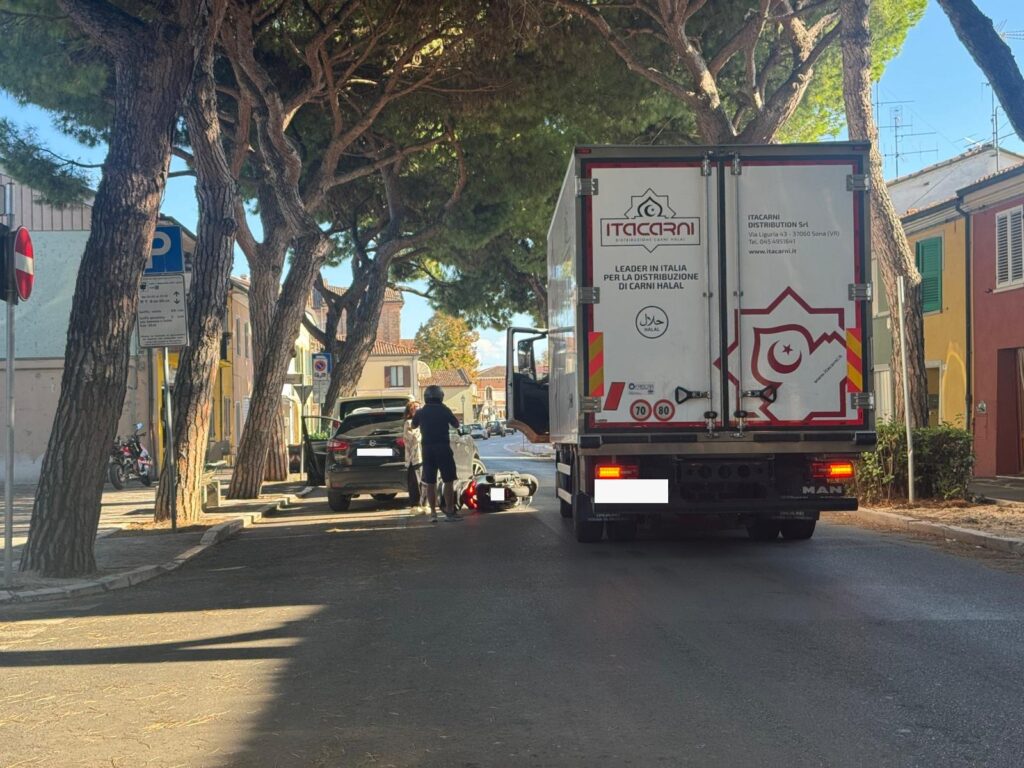 incidente scooter via Mazzini