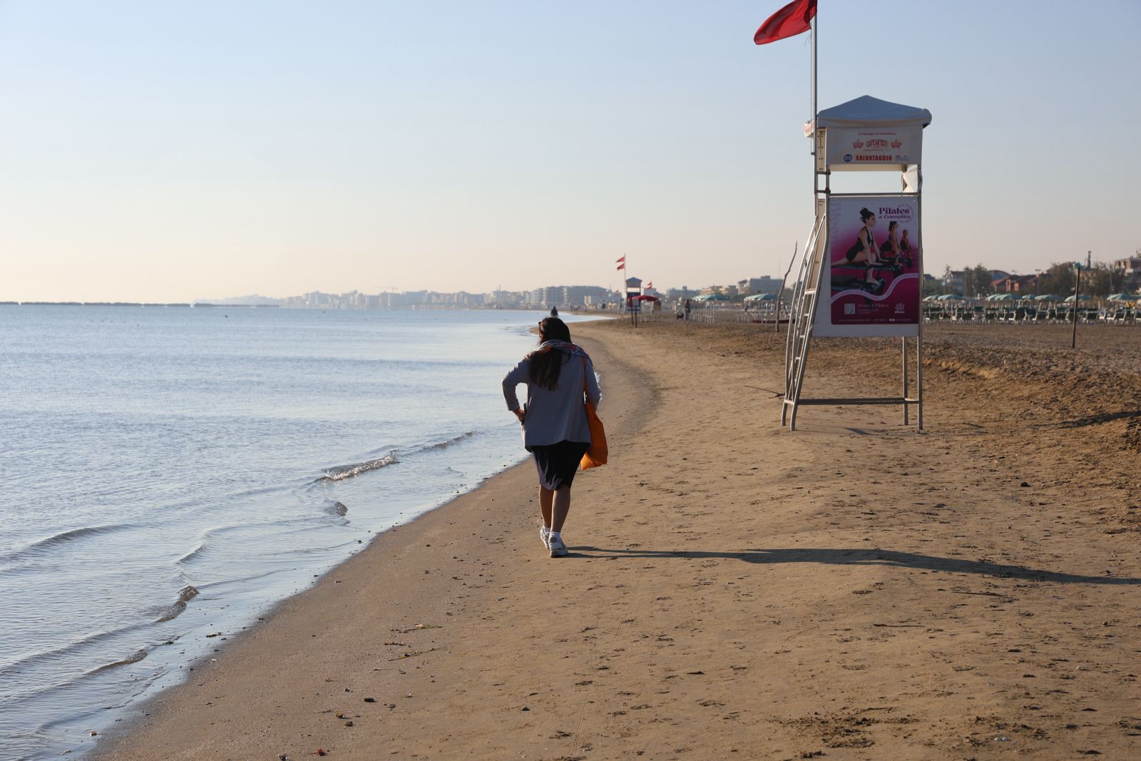 camminata in spiaggia