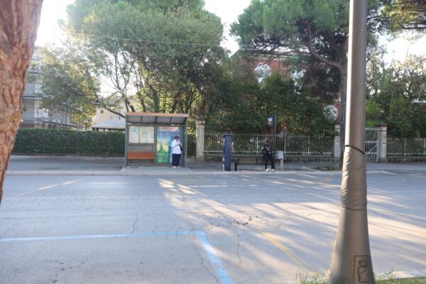 WhatsApp Image 2026-09-29 at 09.14.50 (7) fermata autobus